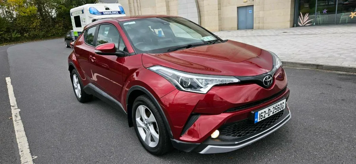 TOYOTA CHR 1.2 LUNA - Image 1