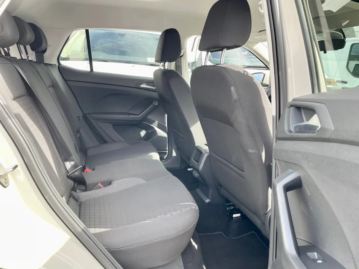 Volkswagen T-Cross Life 1.0TSI Petrol Manual,2023 - Image 4