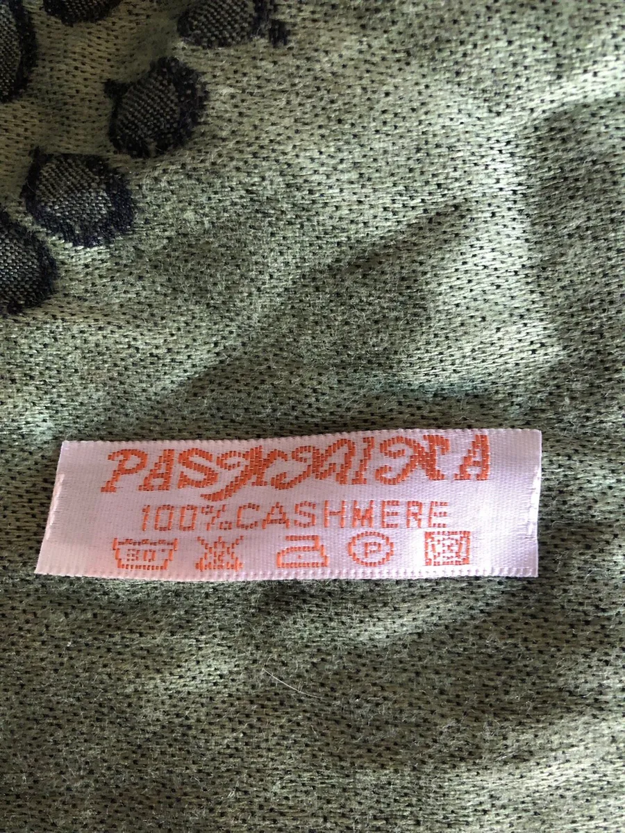Ladies cashmere scarf €15 - Image 3