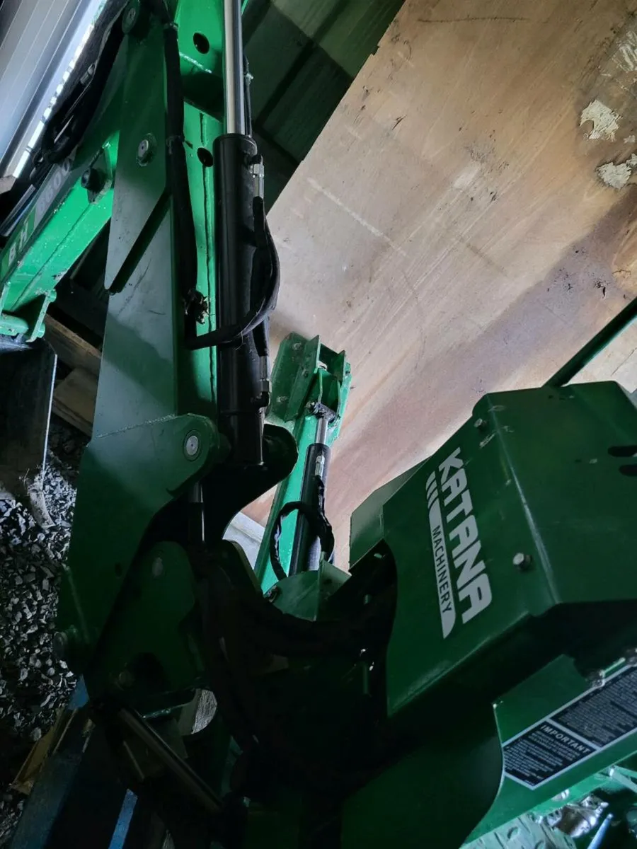 Katana back hoe for tractor - Image 4