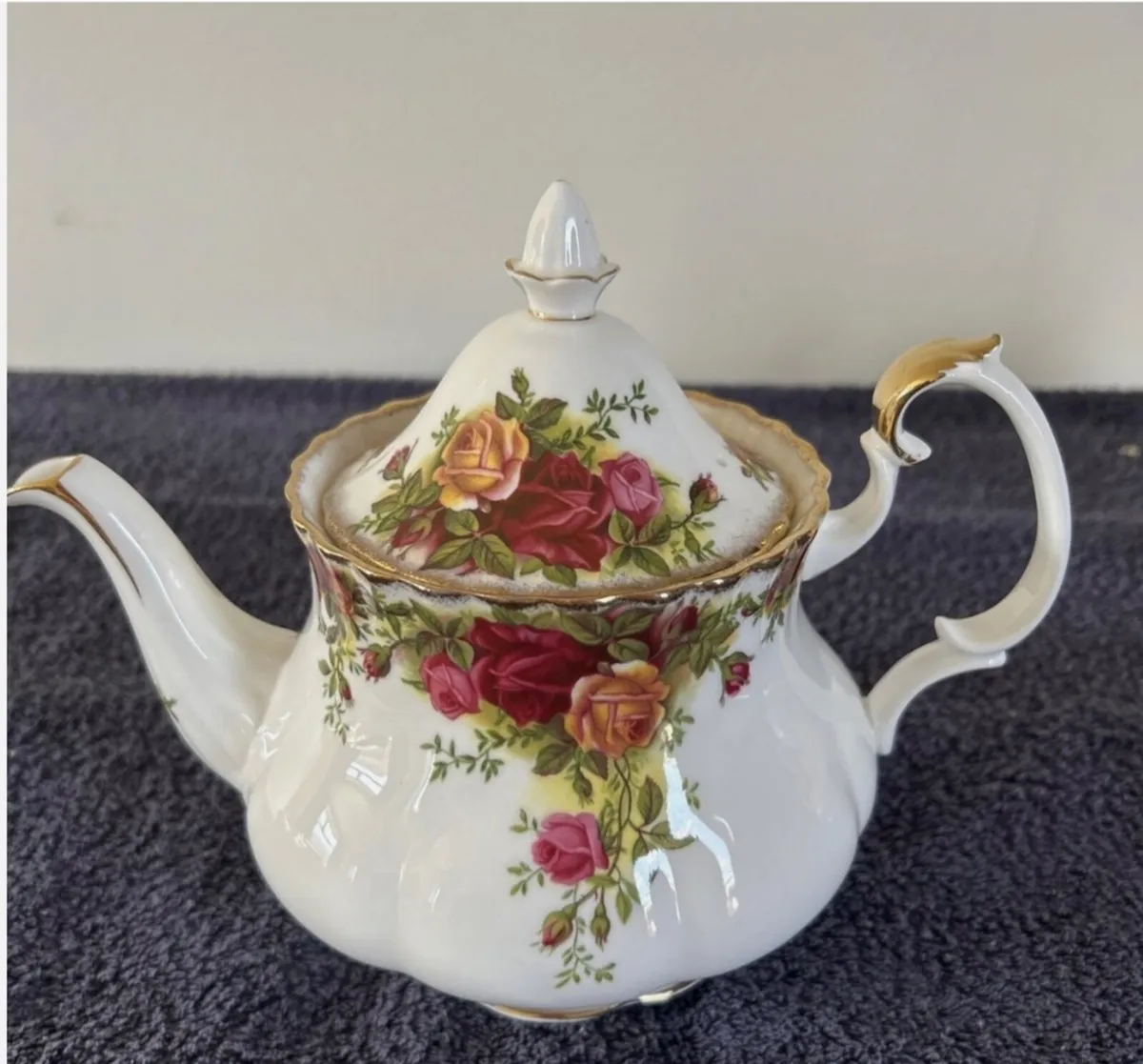 Royal Albert Rose 35 pieces limited edition, - Image 3