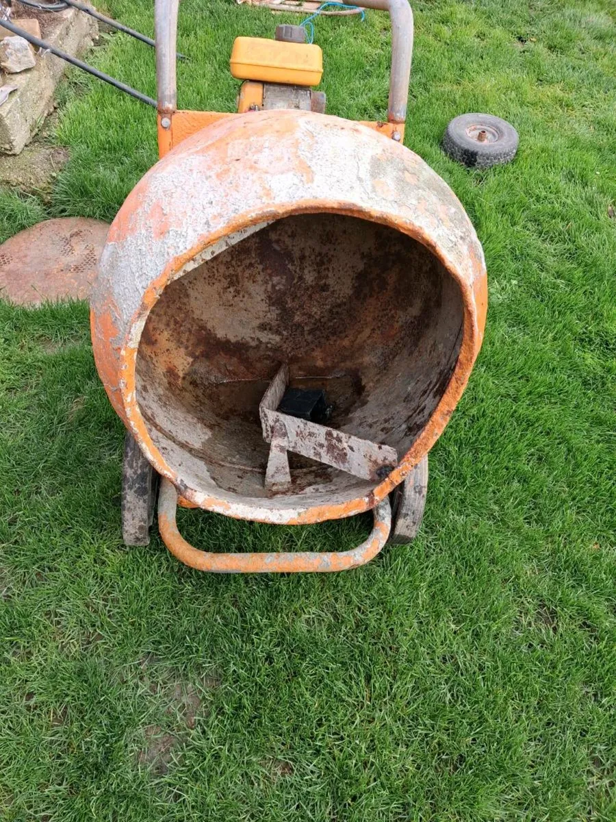 Cement mixer Robin - Image 2