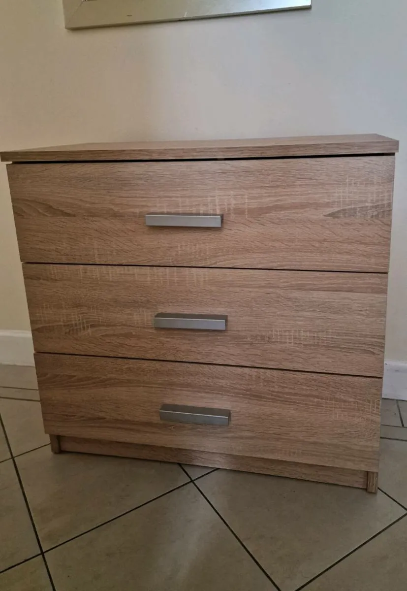 3 drawer chest TAPDRUP light oak colour - Image 2