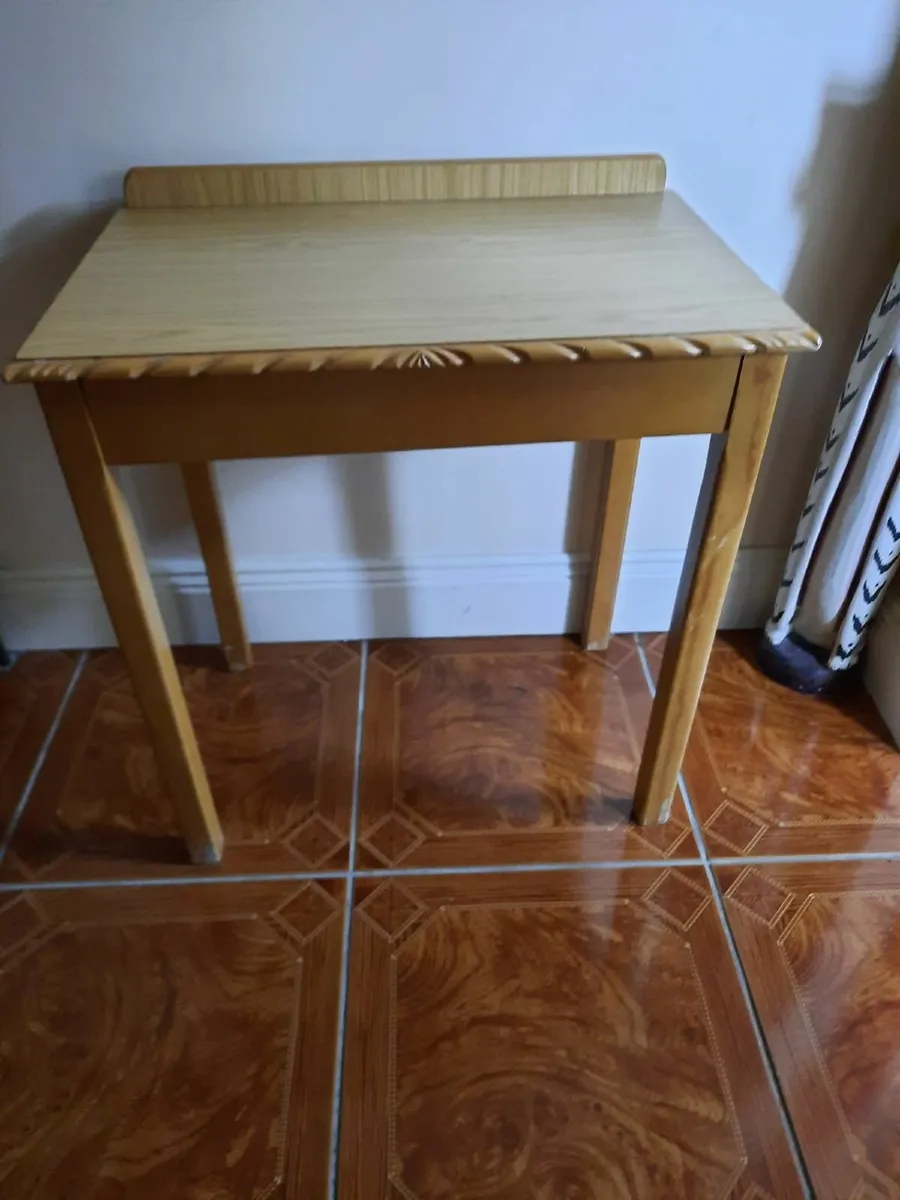 Occasional table - Image 1