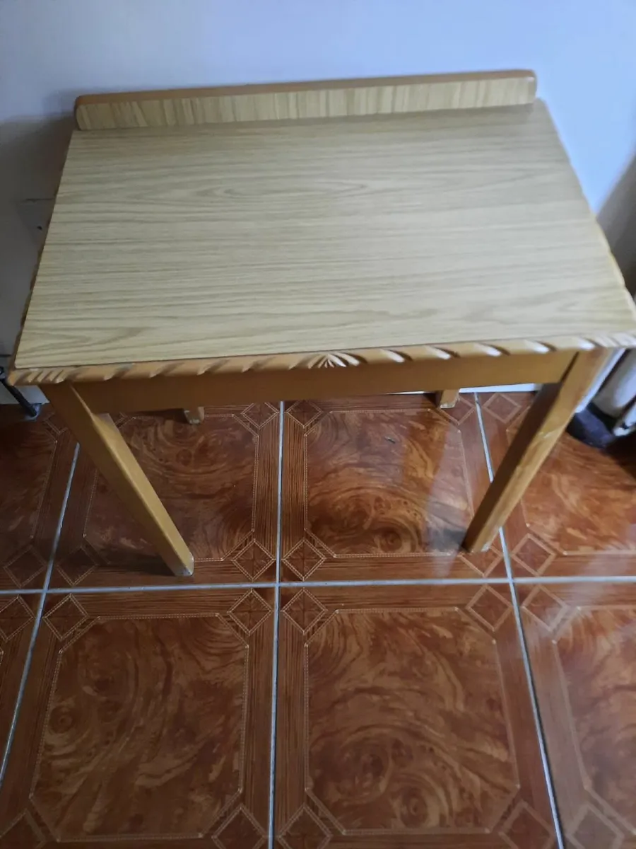 Occasional table - Image 2