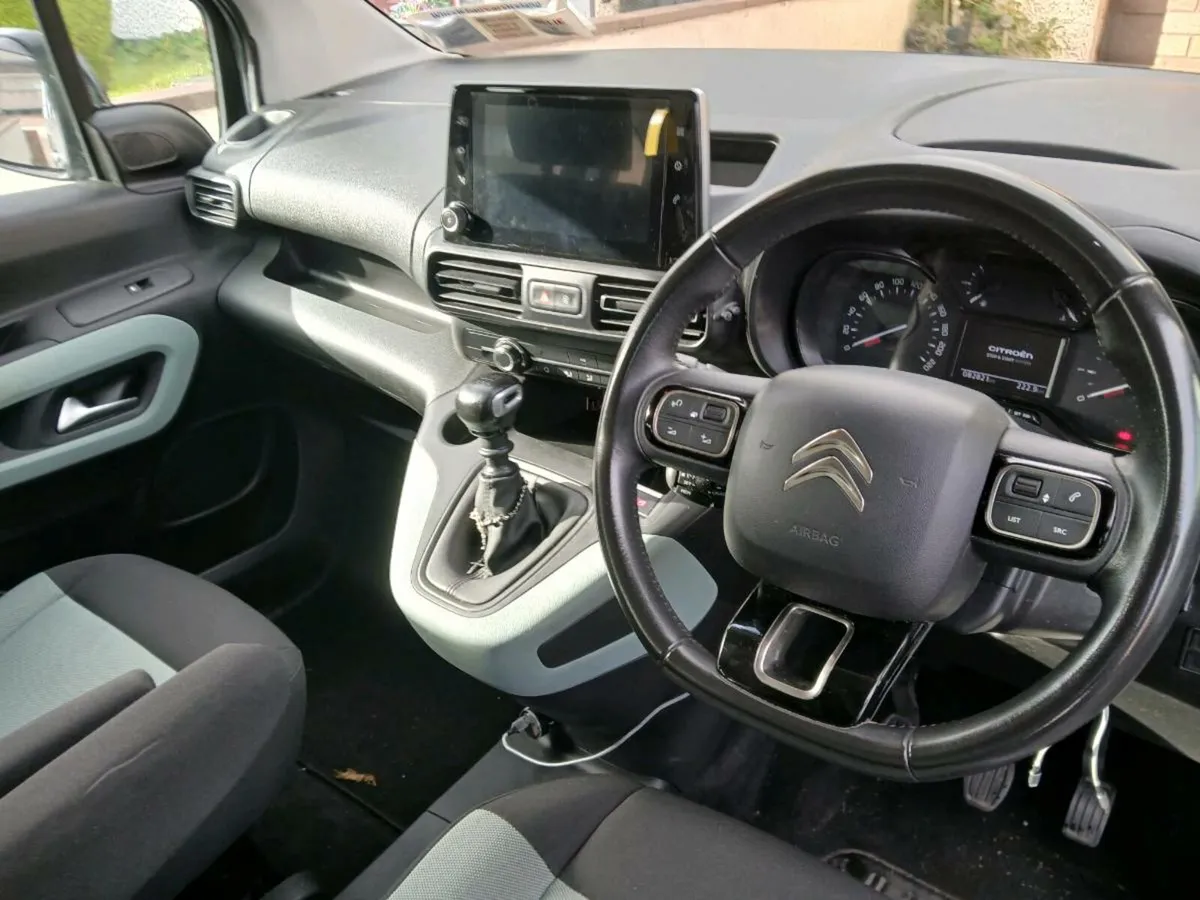 Taxi citreon berlingo multispace - Image 3