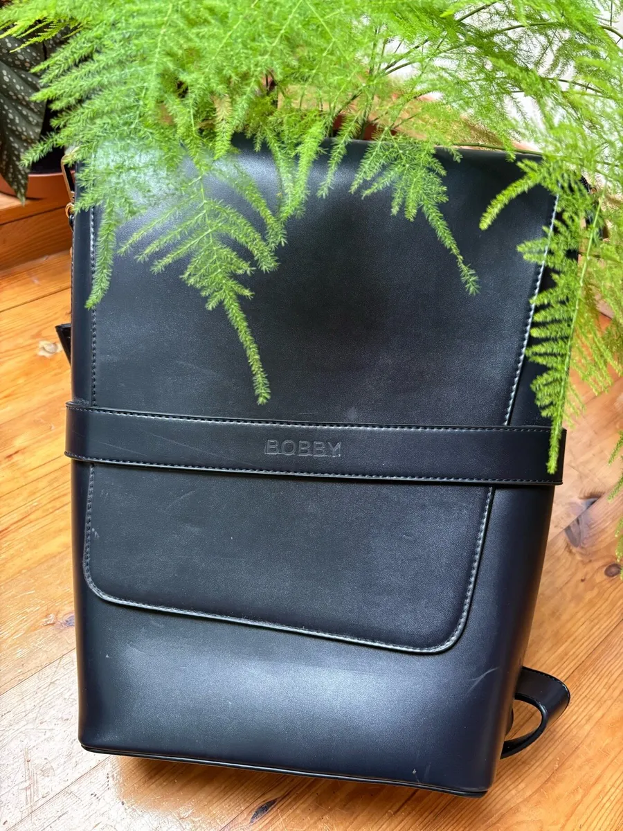 Back pack business style in black leather - Image 1