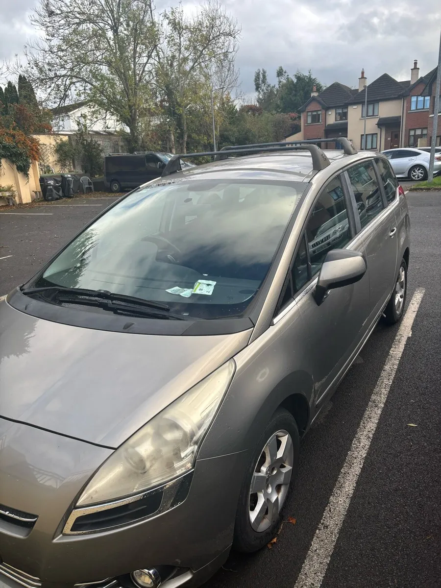 Puegot 5008 - Image 3