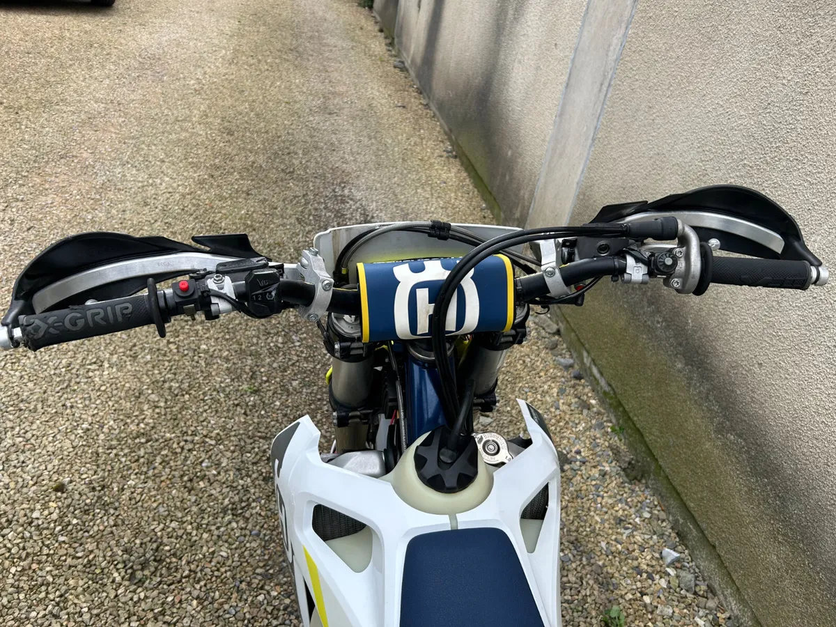 2023 Husqvarna FE 350 - only 25hrs use - Image 4