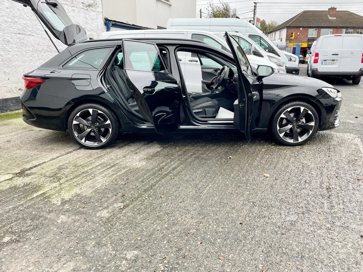 Cupra Leon 1.5 TSI Petrol Manual SportsTourer,2023 - Image 3