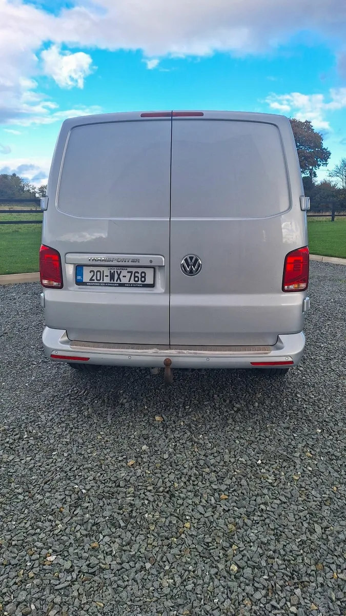 Volkswagen Transporter Highline T6 30 PVL TDI 150 - Image 3