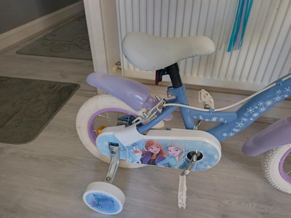Kids Disney frozen bike size 12 inch wheels - Image 3