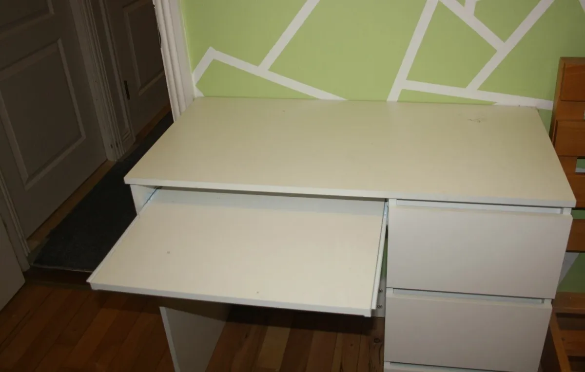 Desk - Image 2