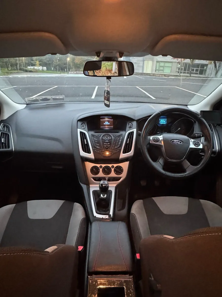 Ford Focus 1.6 TDCI Zetec - Image 2