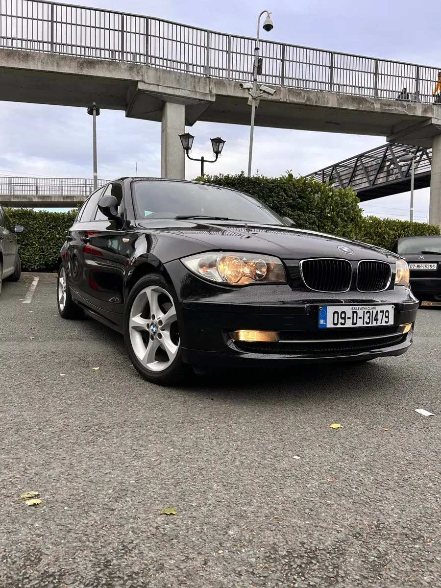 BMW 1-Series 2009 - Image 4