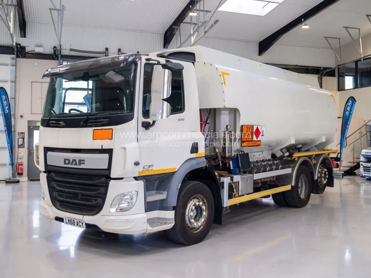 2018 (68) DAF CF 370 6X2 FUEL TANKER REARLIFT - Image 3