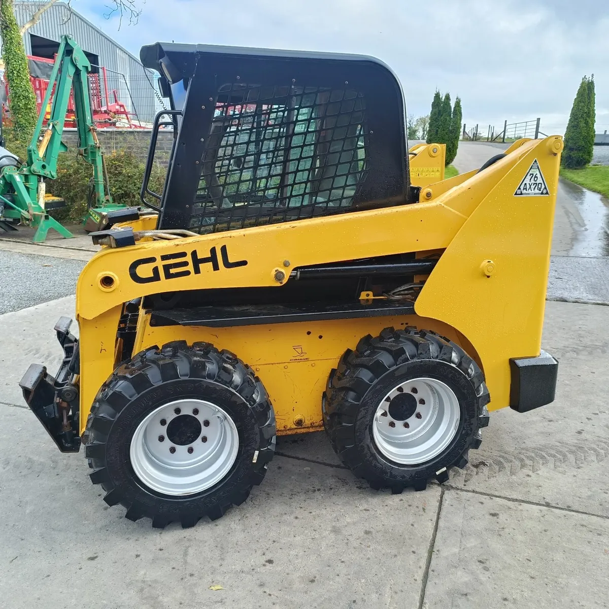 Gehl R190 Skidsteer - Image 1