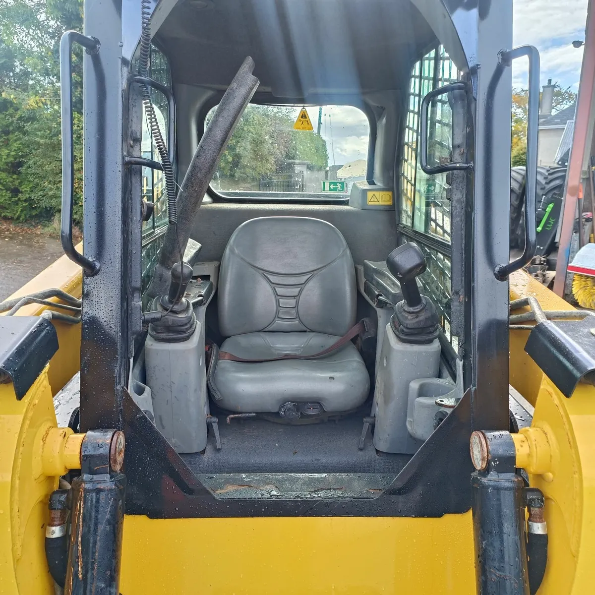 Gehl R190 Skidsteer - Image 4