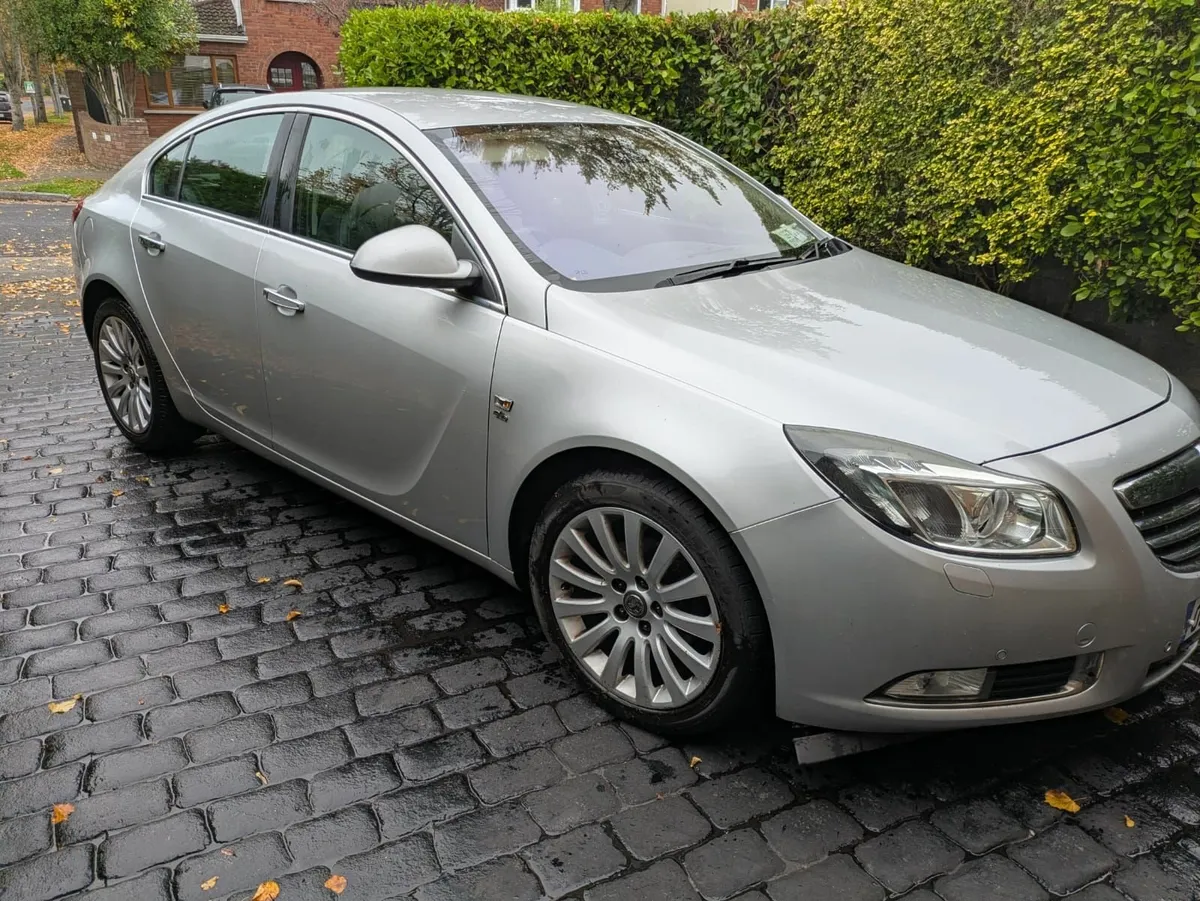 Vauxhall Insignia 2009 - Image 2
