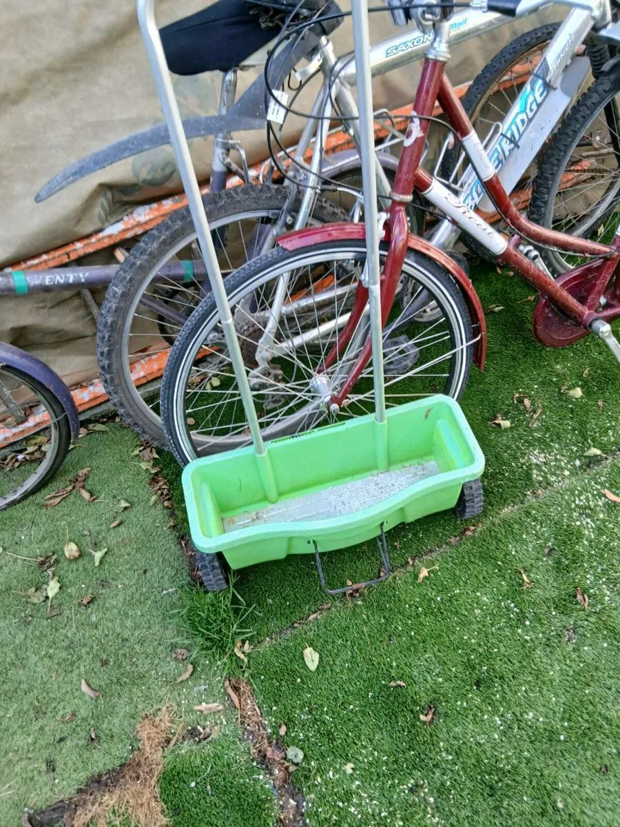 Gardening electrical clearance items - Image 4
