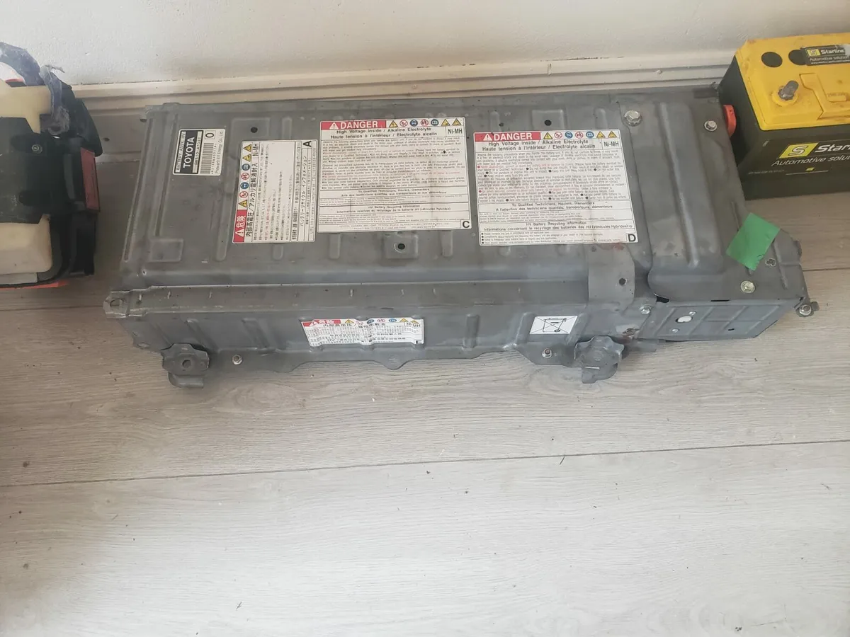 Hybrid battery litteraly brand new