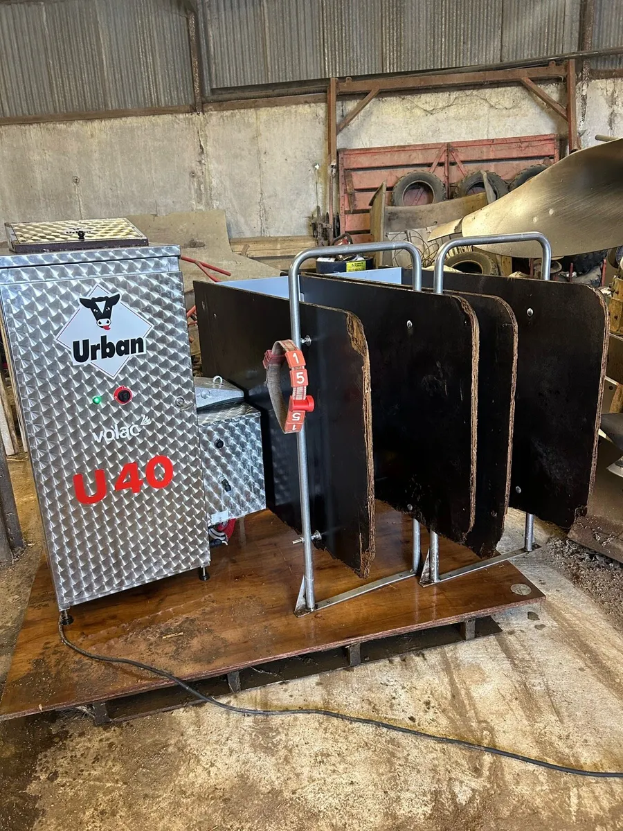 Automatic calf feeder - Image 1