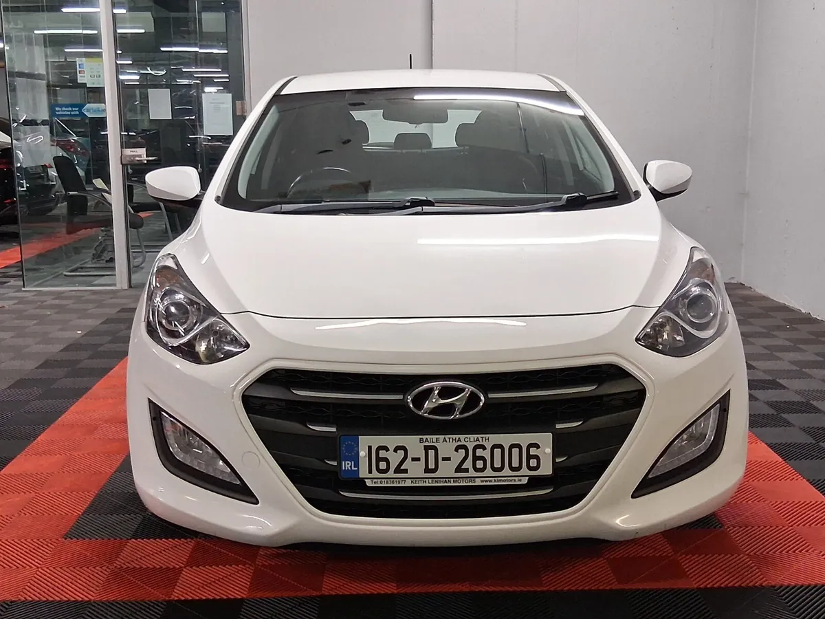 2016 Hyundai i30 **FINANCE AVAILABLE** - Image 4