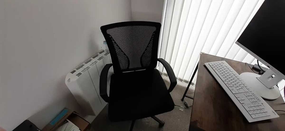 Office Chair & Desk - Image 3
