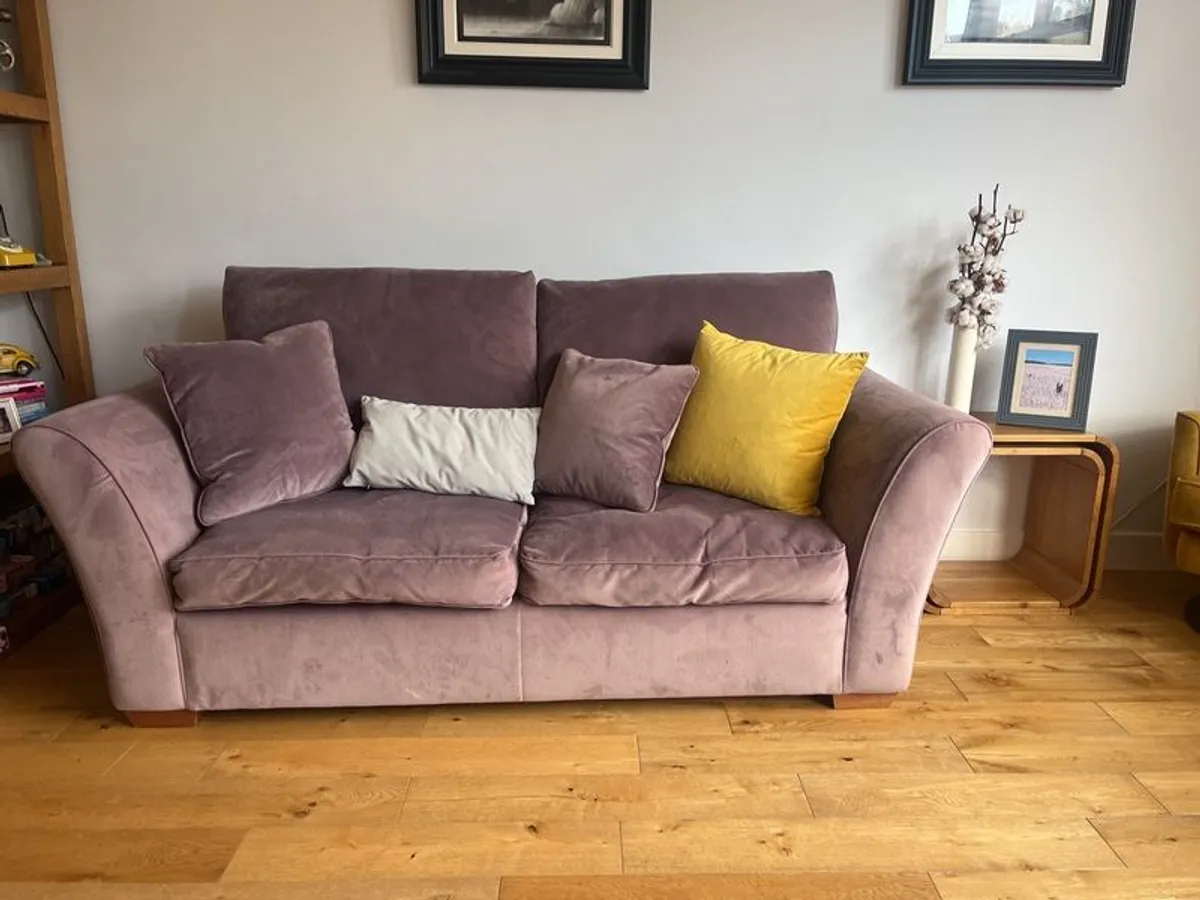 Snuggler and 3 seater - Image 2