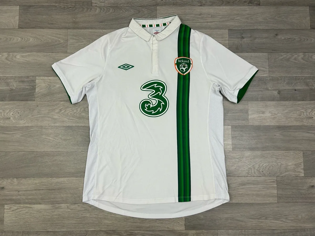 Umbro Ireland Football Jersey Shirt Mens L/XL - Image 1