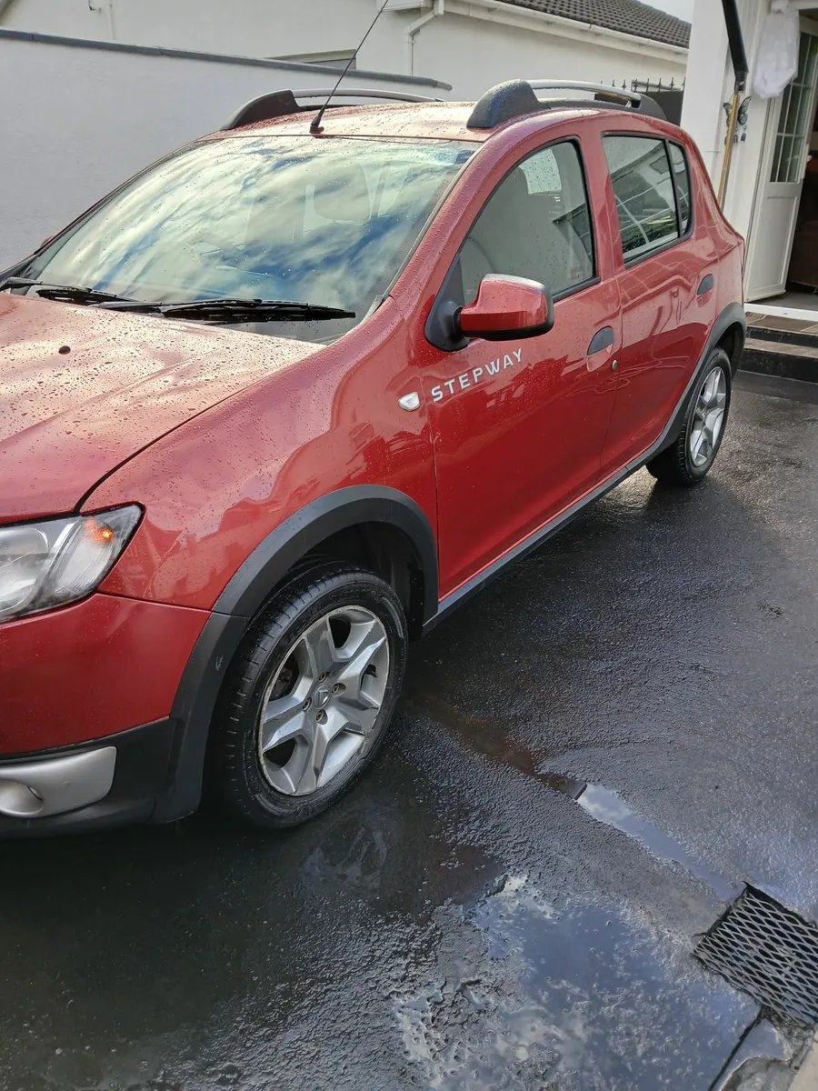 Dacia Sandero Stepway 2015 - Image 2
