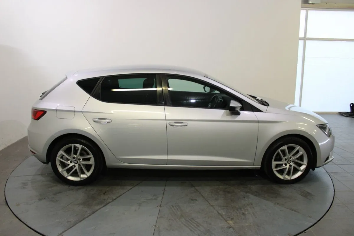 SEAT Leon 1.6 TDI 90hp SE 5DR - Image 3