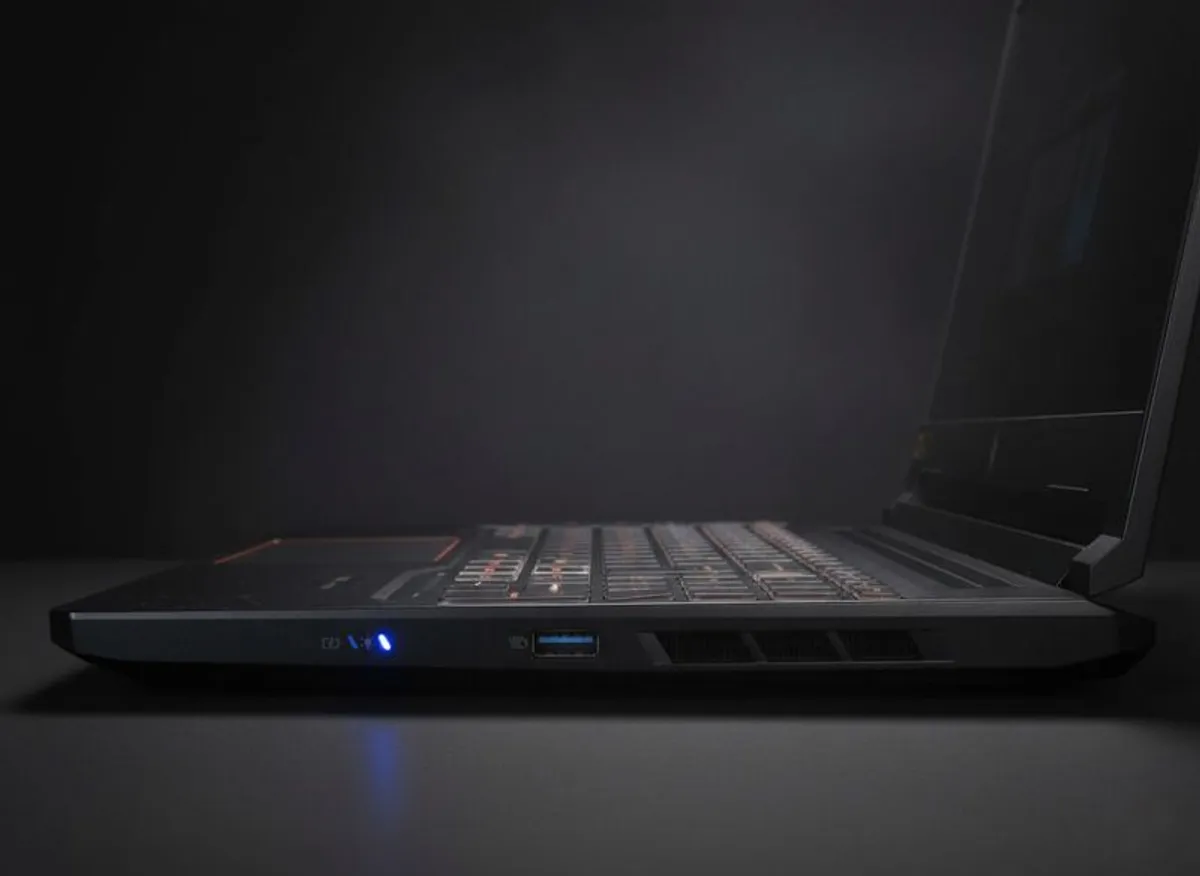 Powerful Gaming Laptop Ryzen 7 GeForce RTX 4060 - Image 3