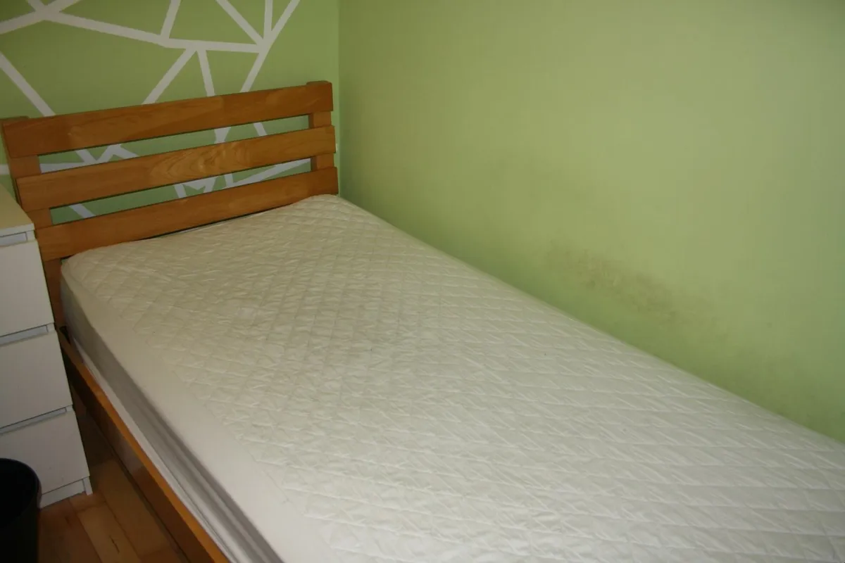 Bed - Image 2