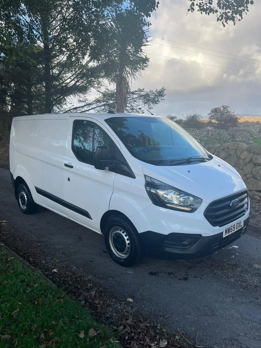 Ford Transit Custom 2019 - Image 2
