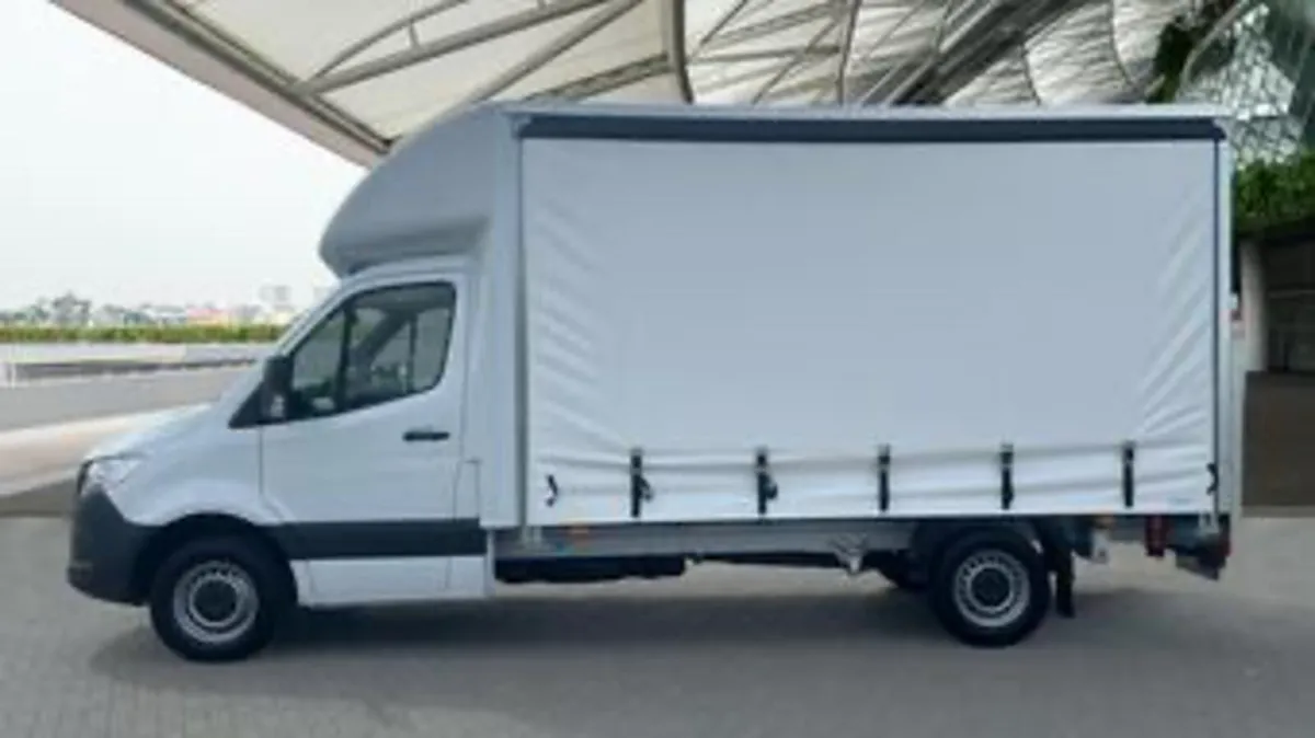 2025 / 26 Sprinter Curtainside body with Tailllift - Image 1