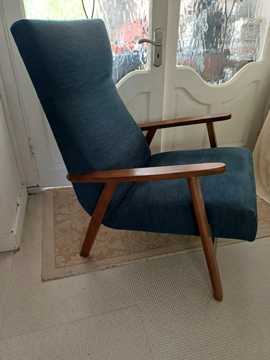 Accent armchair navy blue mid century vintage - Image 1