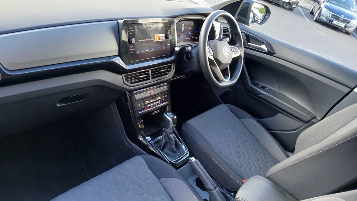 Volkswagen T-Cross Edition 75 1.0 TSI 116HP  auto - Image 3