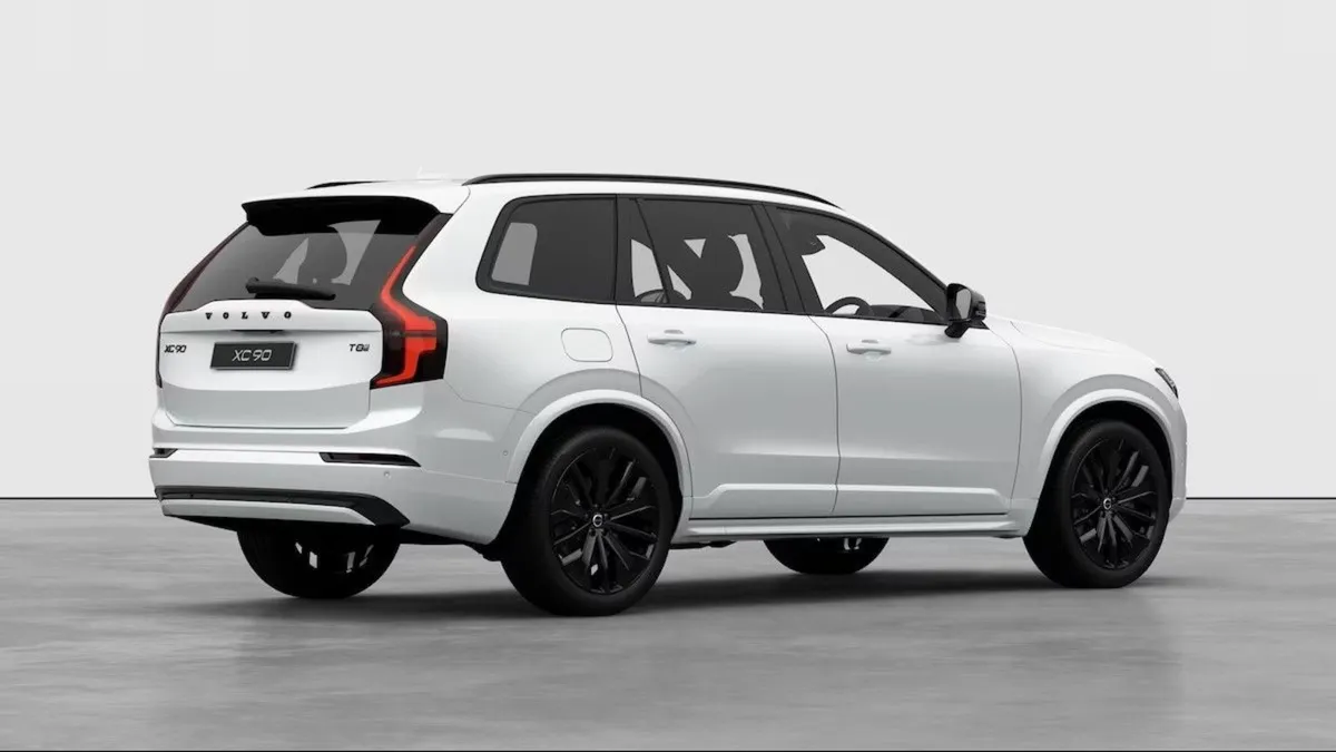 Volvo XC90 Sparkling White Xc60 Plus Black Edition - Image 4
