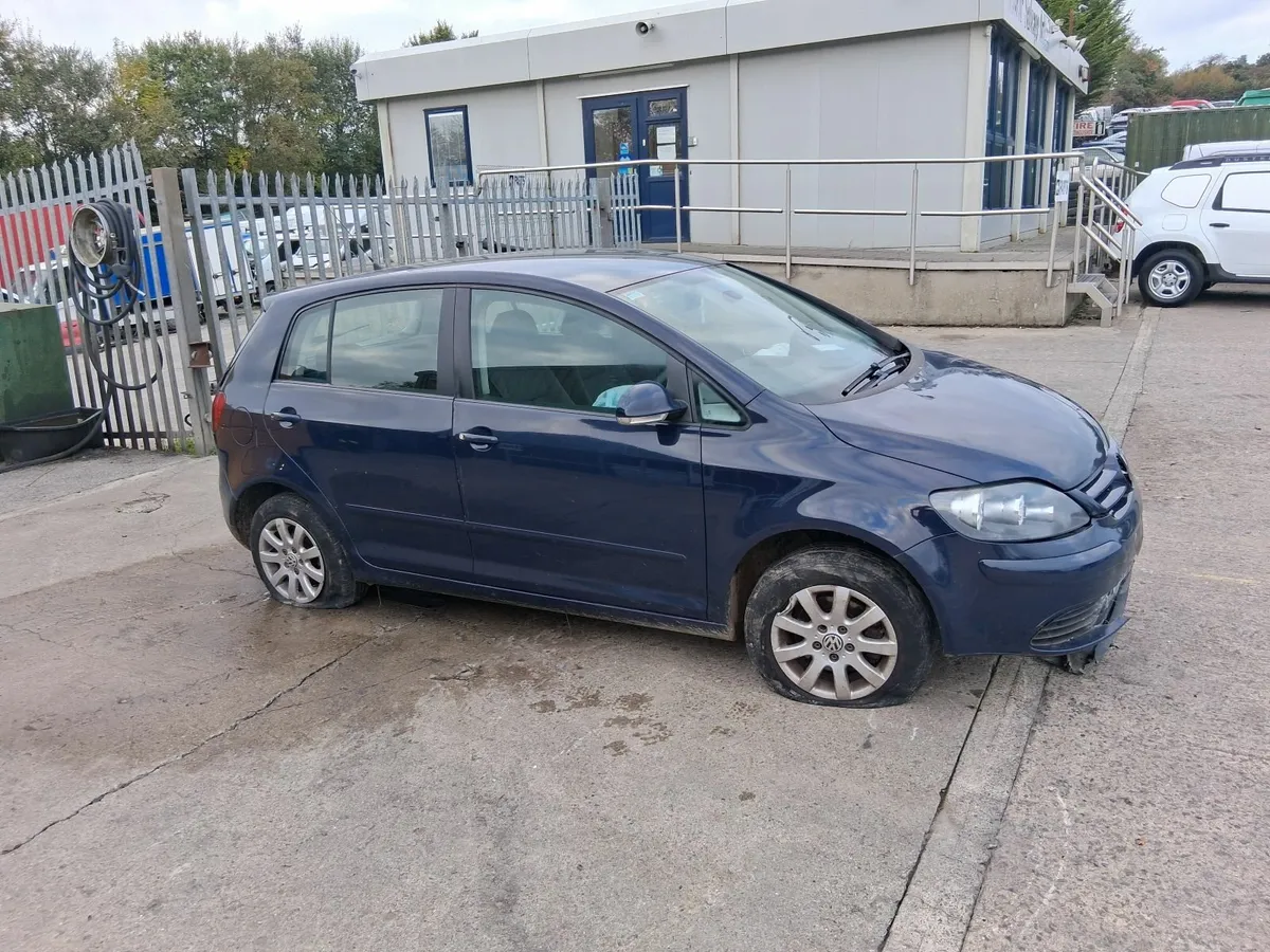 2009 VOLKSWAGEN GOLF PLUS 1.4L  ( for parts only ) - Image 2
