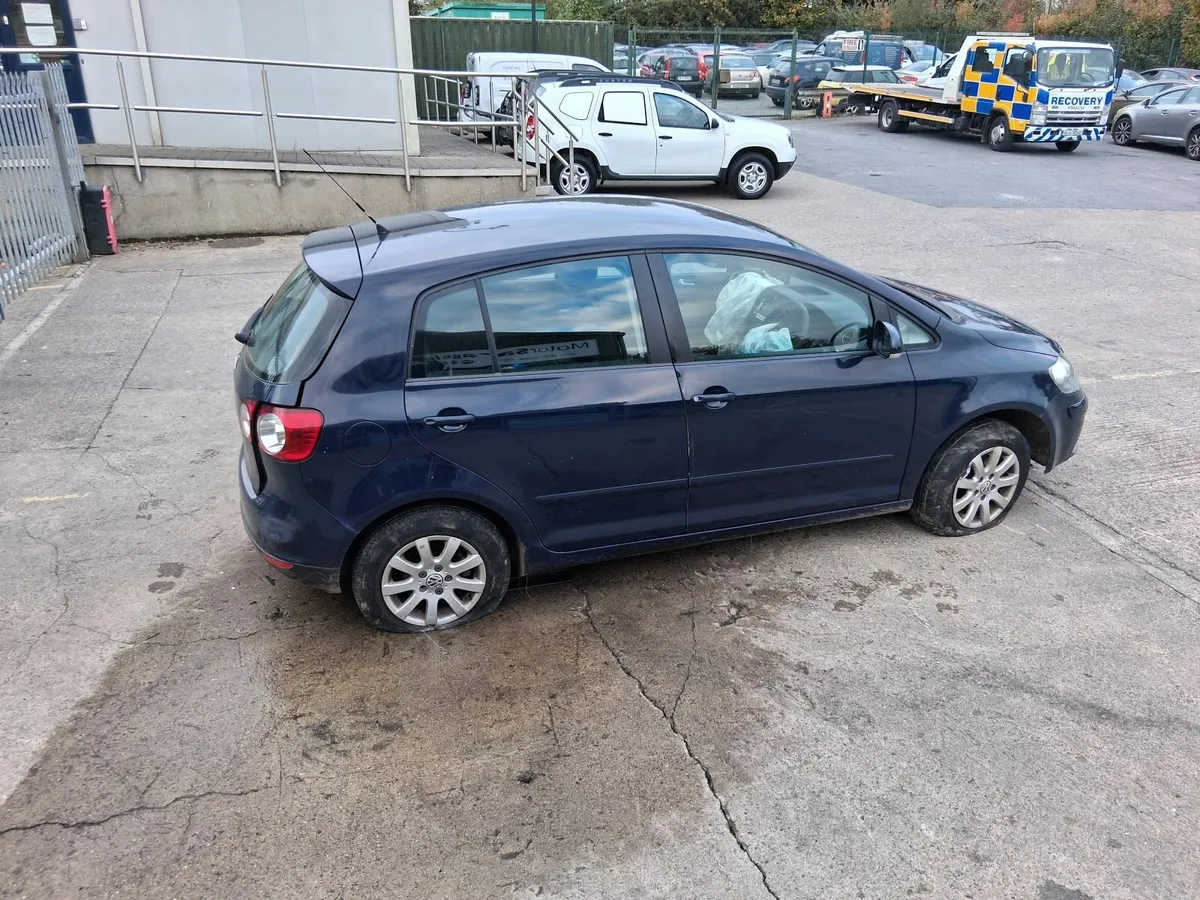 2009 VOLKSWAGEN GOLF PLUS 1.4L  ( for parts only ) - Image 3