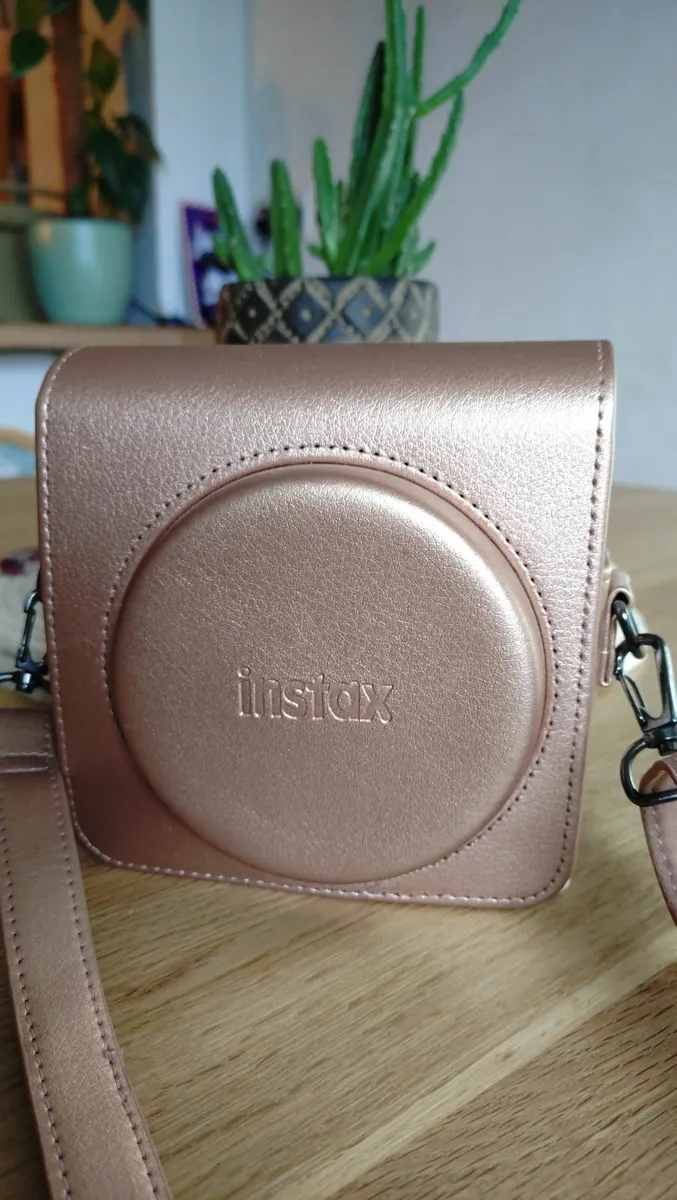 Fujifilm Instax SQ6 camera with camera case - Image 4