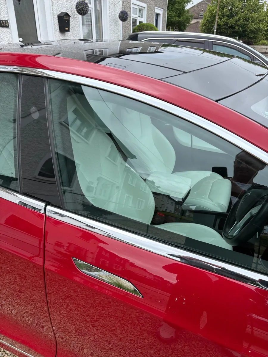 Tesla Model S 2018 - Image 3