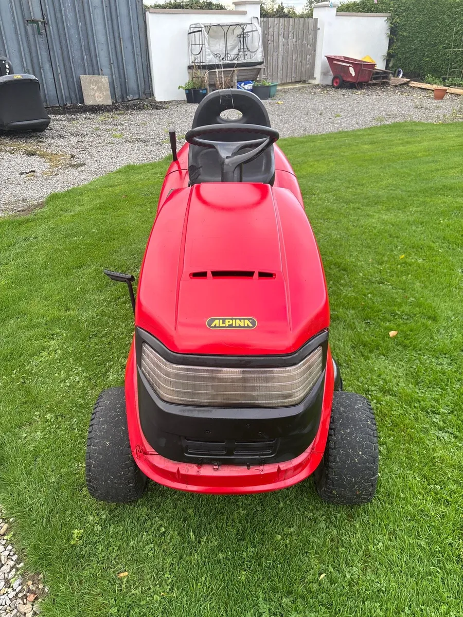 Ride on mower - Image 2