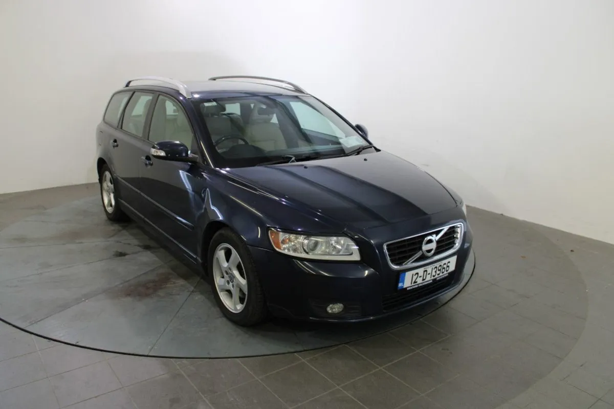 Volvo V50 1.6 SE 4DR - Image 1
