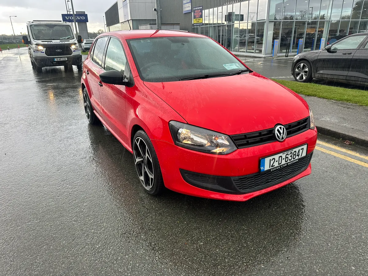 12 Volkswagen POLO 1.2 Manual - Image 3