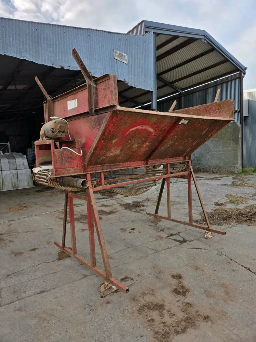Tong 2 foot potato grader - Image 1