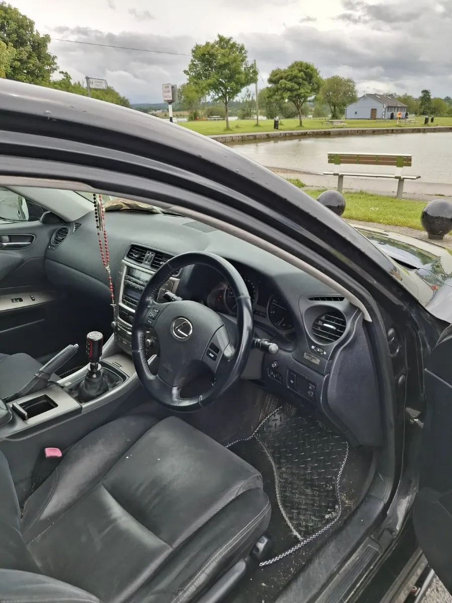 Lexus IS 2010 - Image 3