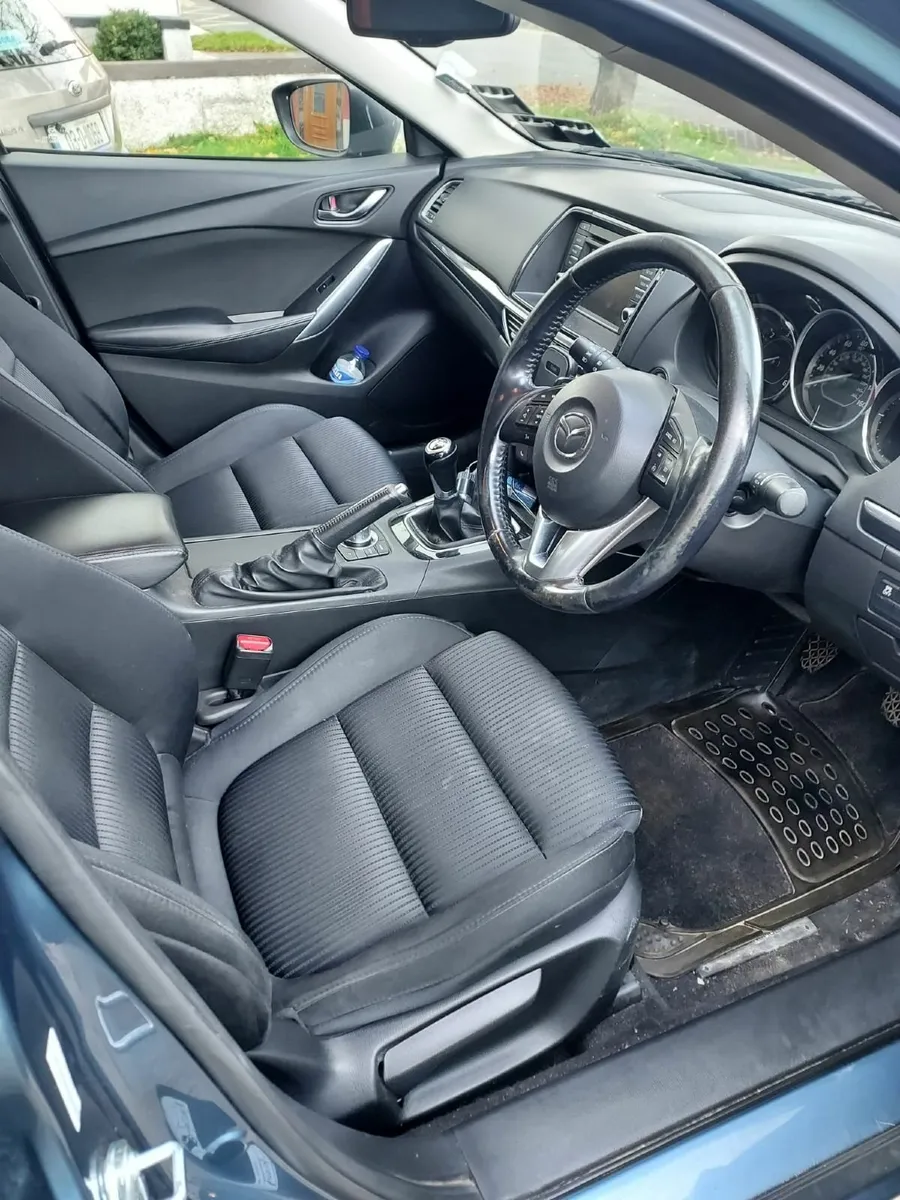 Car - Image 4