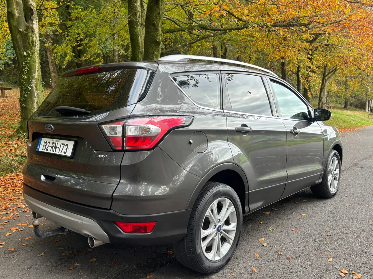 ⭐️STUNNING! 2019 Ford Kuga TITANIUM 4X4 - Image 4